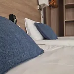 Cit'hotel Le Quai 9 מלון שאלאן