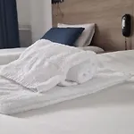 Cit'hotel Le Quai 9 2*