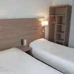 מלון Cit'hotel Le Quai 9 2*