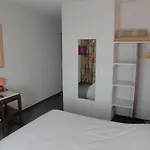 מלון Cit'hotel Le Quai 9 2*