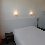 Cit'hotel Le Quai 9 2*