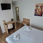 Cit'hotel Le Quai 9 שאלאן