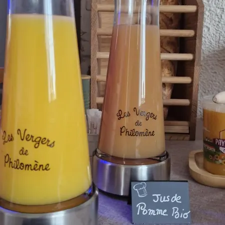 Cit'hotel Le Quai 9 , Ex Le מלון