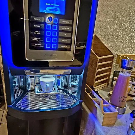 Cit'hotel Le Quai 9 , Ex Le