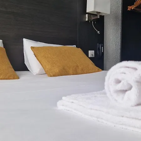 Cit'hotel Le Quai 9 , Ex Le