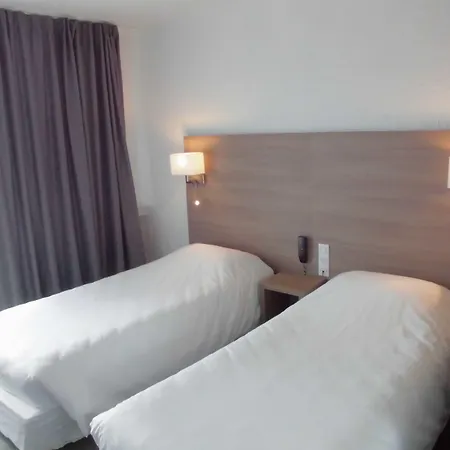 Hotel Cit'hotel Le Quai 9 2*