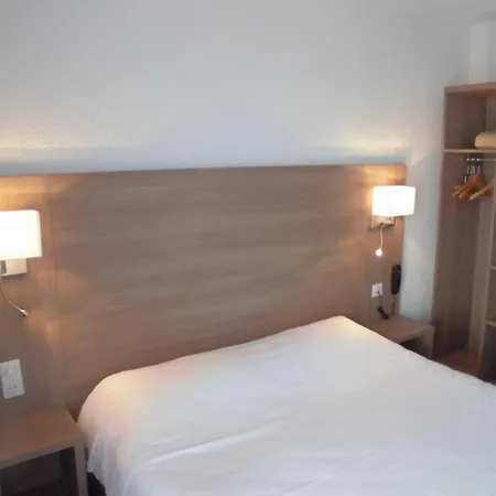 מלון Cit'hotel Le Quai 9 , Ex Le 2*