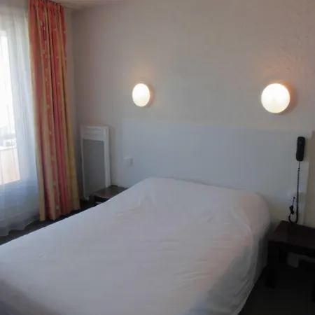 Cit'hôtel Le Quai 9 , Ex Le 2*