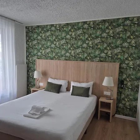 Cit'hotel Le Quai 9 , Ex Le שאלאן