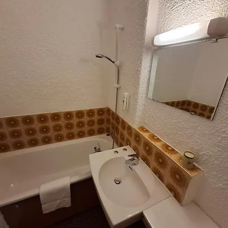 Cit'hotel Le Quai 9 מלון