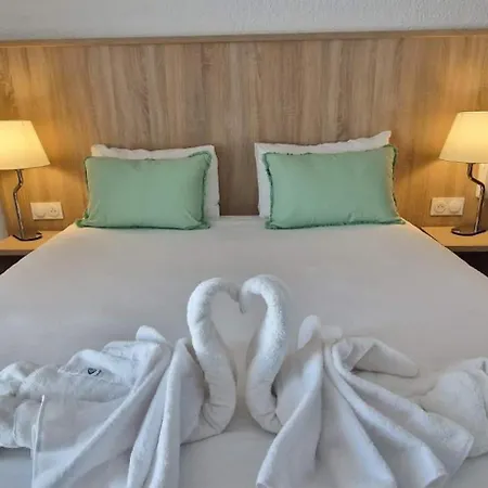 Cit'hotel Le Quai 9