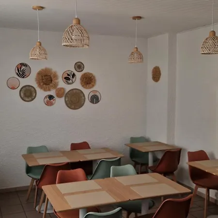 Cit'hotel Le Quai 9 2*