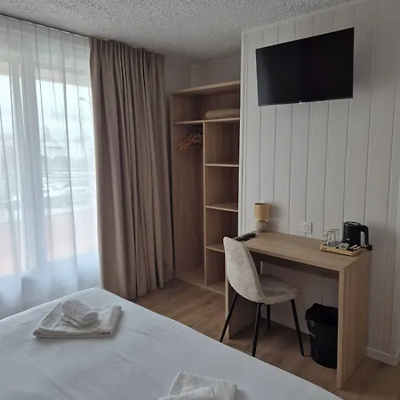 Cit'hotel Le Quai 9 ホテル 2*
