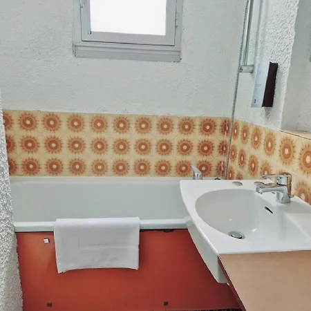 Cit'hotel Le Quai 9 2*