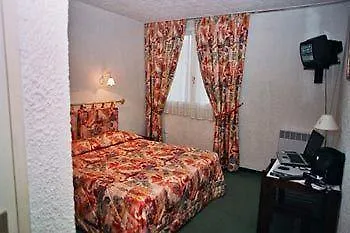 Cit'hotel Le Quai 9 , Ex Le מלון 2*