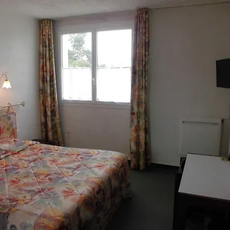 Cit'hotel Le Quai 9 Hotel 2*