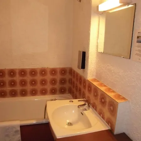 Cit'hotel Le Quai 9 Hotel 2*