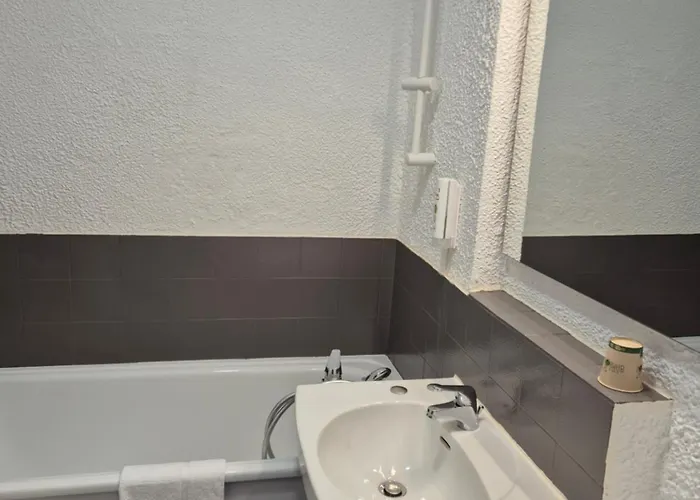 Cit'hotel Le Quai 9 Szálloda