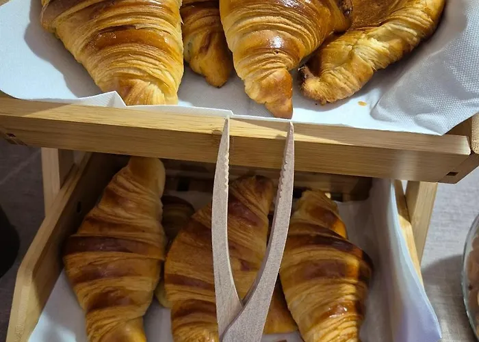 Cit'hotel Le Quai 9 Hotel