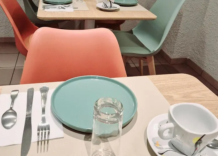 Cit'hotel Le Quai 9 2* Challans