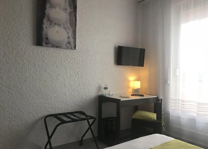 Hotel Cit'hotel Le Quai 9 2*