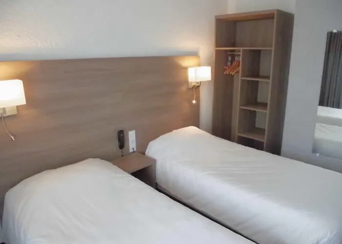 Hotel Cit'hotel Le Quai 9 2*