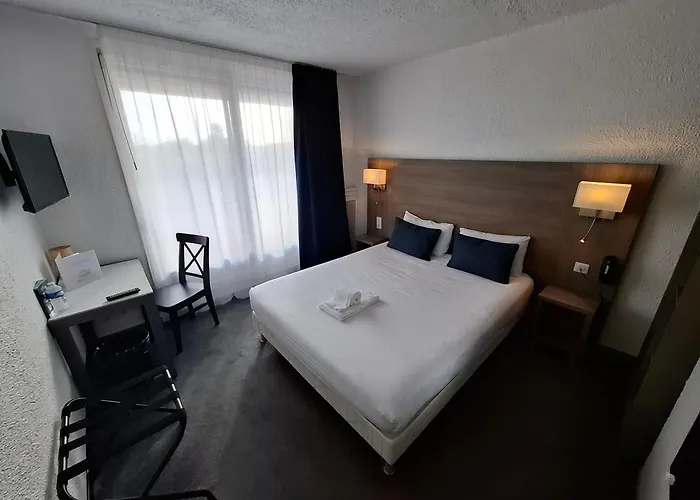 Cit'hotel Le Quai 9 Challans