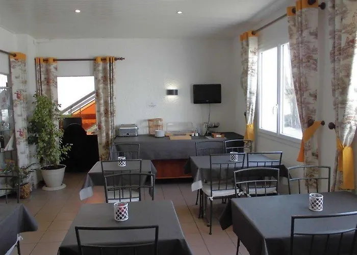 Cit'hotel Le Quai 9 2* Challans