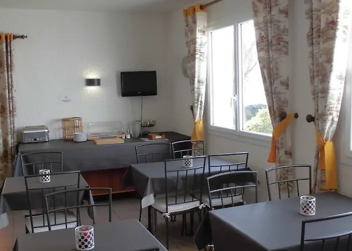 Cit'hotel Le Quai 9 2*