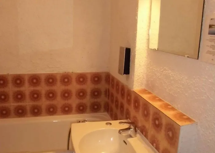 Cit'hotel Le Quai 9 Hotel 2*